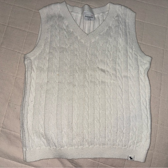 Knit Sweater Vests for girls - Picture 1 of 2